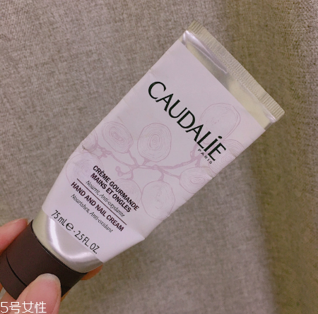 歐緹麗護(hù)手霜怎么樣？歐緹麗護(hù)手霜使用心得