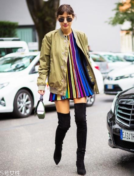 過膝長靴怎么搭配好看？這樣穿時(shí)尚又保暖