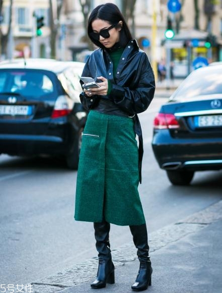 過膝長靴怎么搭配好看？這樣穿時(shí)尚又保暖