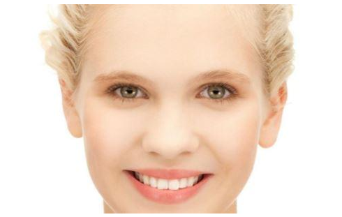 外國人為什么不用割雙眼皮？白種人天生雙眼皮