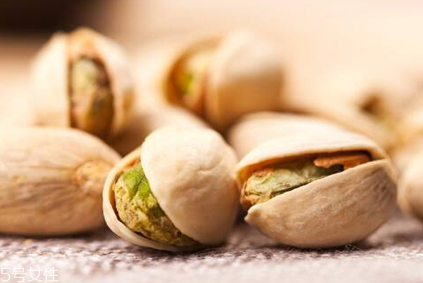 開心果不脆了怎么辦 一招讓受潮的開心果恢復(fù)酥脆 開心果不脆了怎么辦 一招讓受潮的開心果恢復(fù)酥脆