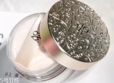 定妝粉可以帶上飛機(jī)嗎？答案是不需要托運(yùn)