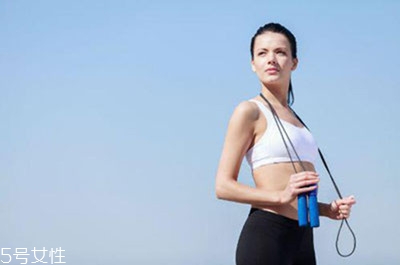 怎樣跳繩可以有效減肥？推薦這四種跳繩方式