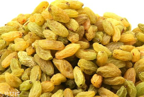 葡萄干發(fā)粘了還能吃嗎 不嚴(yán)重的可以繼續(xù)食用 葡萄干發(fā)粘了還能吃嗎 不嚴(yán)重的可以繼續(xù)食用