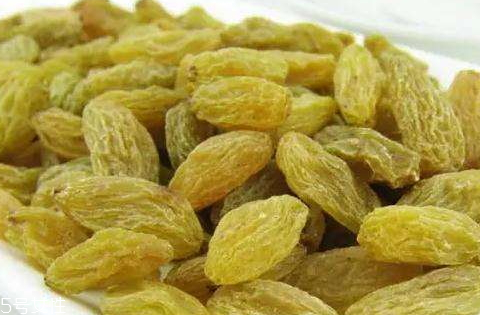 葡萄干發(fā)粘了還能吃嗎 不嚴(yán)重的可以繼續(xù)食用 葡萄干發(fā)粘了還能吃嗎 不嚴(yán)重的可以繼續(xù)食用