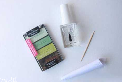 過期化妝品都是垃圾？可以用作他途