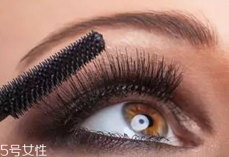 過期化妝品都是垃圾？可以用作他途