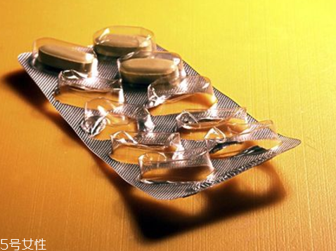 媽富隆一天能吃兩片嗎？避孕藥不可亂服