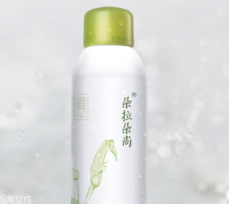 定妝噴霧可以帶上飛機或者托運嗎？