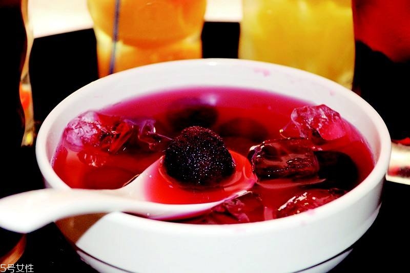 新鮮楊梅如何做酸梅湯？楊梅湯兩做法