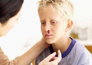 兒童流鼻血有何危害？治療要及時(shí)