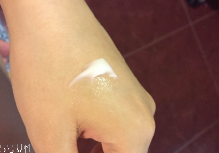 自然堂面霜效果怎么樣？秋冬補(bǔ)水從一款面霜開(kāi)始