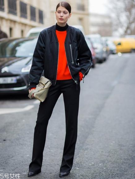 飛行員夾克配什么褲子？四種搭配個(gè)性十足