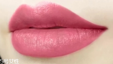 自然堂嘀嗒唇膏筆怎么用？教你按壓方法