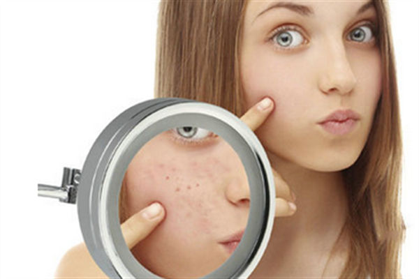 毛孔粗大敷什么好？毛孔粗大一定要注意日常清潔