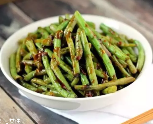 燉肉用冷水更好吃嗎？做這些菜一定要放冷水