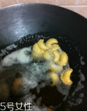 炸油角的面怎么和？用生面還是燙面你知道嗎？