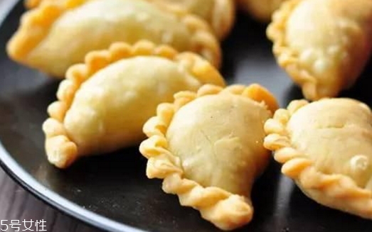 炸油角的面怎么和？用生面還是燙面你知道嗎？