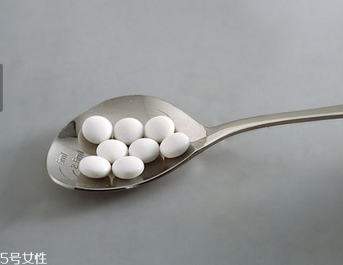 葉酸對(duì)心腦血管的作用 葉酸用處多 葉酸對(duì)心腦血管的作用 葉酸用處多