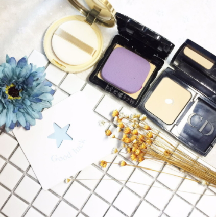 粉餅可以直接涂臉上嗎？粉餅直接當(dāng)?shù)讑y需要滿足幾個(gè)條件