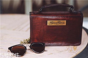 beara beara包包多少錢？英國復(fù)古純手工包包