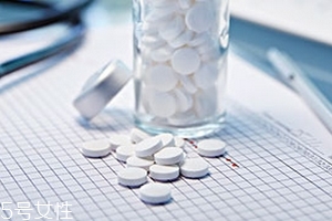 葉酸和鈣片可以同時(shí)吃嗎？葉酸和鈣片同吃無(wú)害