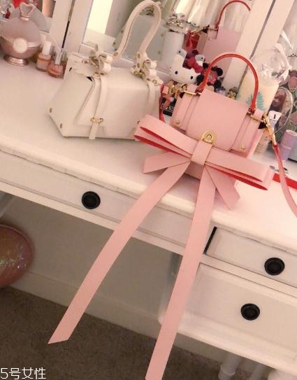 niels peeraer是什么檔次？充滿夢(mèng)幻色彩的仙氣品牌