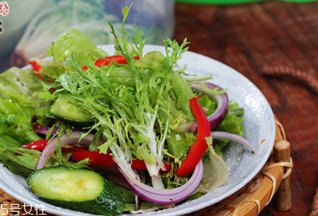 涼拌苦菊用的什么醬？涼拌苦菊的熱量比較低