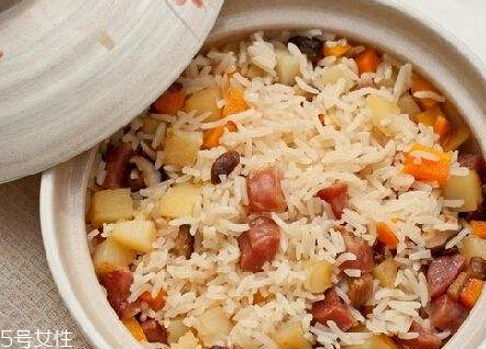 剩菜有哪些風(fēng)險(xiǎn)？食物還是新鮮的好