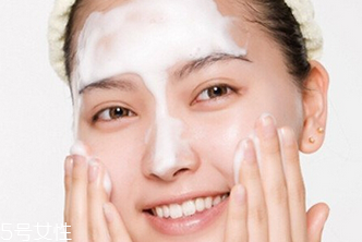 鼻子毛孔粗大發(fā)紅怎么辦？毛孔粗大的解決方法