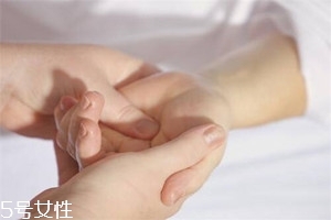 哪些按摩方法能強(qiáng)身健體？常按這部位疏通血液