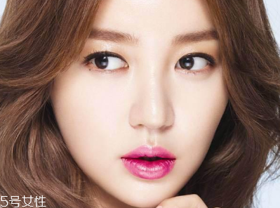 毛孔粗大敷什么好？毛孔粗大一定要注意日常清潔