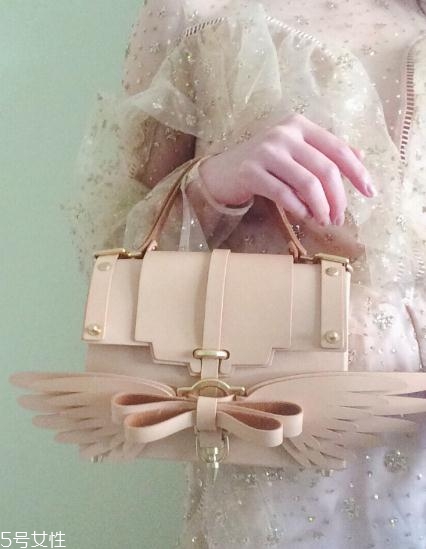 niels peeraer包包貴嗎？夢幻神秘的驚艷之作