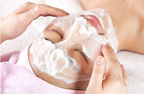 什么是果酸換膚？果酸換膚不適合所有人