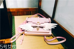 niels peeraer包包多少錢(qián)？滿足你所有的少女情節(jié)