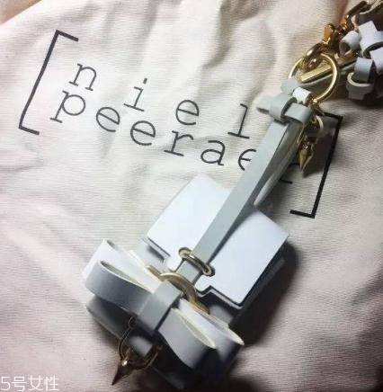 niels peeraer包包多少錢(qián)？滿足你所有的少女情節(jié)