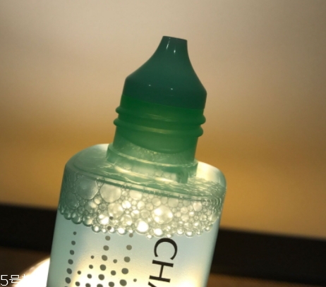 自然堂卸妝水好用嗎？從價格和效果說起