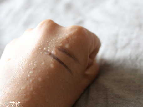 自然堂眉筆怎么樣？來看看眉筆的質(zhì)量