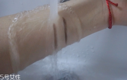 自然堂眉筆怎么樣？來看看眉筆的質(zhì)量