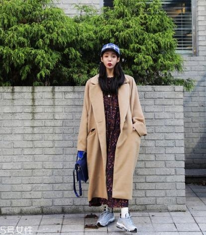 卡其色大衣配什么包包？這樣搭配高貴優(yōu)雅