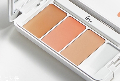 遮瑕膏可以遮痣嗎？遮瑕盤和遮瑕筆更適合遮痣