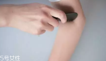 梳子的隱藏技能有哪些？梳梳手臂緩解便秘