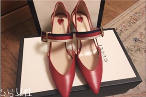 gucci鞋子偏大嗎？全球時(shí)尚博主都在瘋搶這款鞋