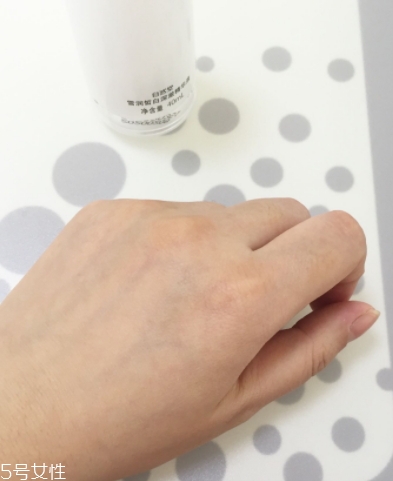 自然堂精華液適合多大年齡用？