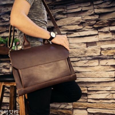 瘋馬皮是真皮嗎？可以自我修復(fù)的神奇皮革