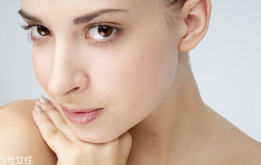 激光點(diǎn)痣后有紅印怎么辦？點(diǎn)痣后切記忌辛辣飲食