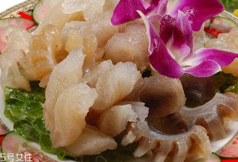 牛鞭為什么那么長(zhǎng) 竟然有一米多長(zhǎng) 牛鞭為什么那么長(zhǎng) 竟然有一米多長(zhǎng)