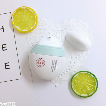 孔鳳春輕透素顏水粉霜好用嗎？國貨平價彩妝底妝