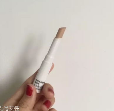 遮瑕棒什么時候用？用來修飾底妝妝容