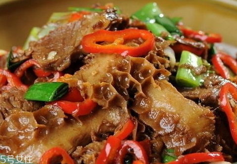 牛雜不能和什么一起吃 四類(lèi)食物不宜搭配食用